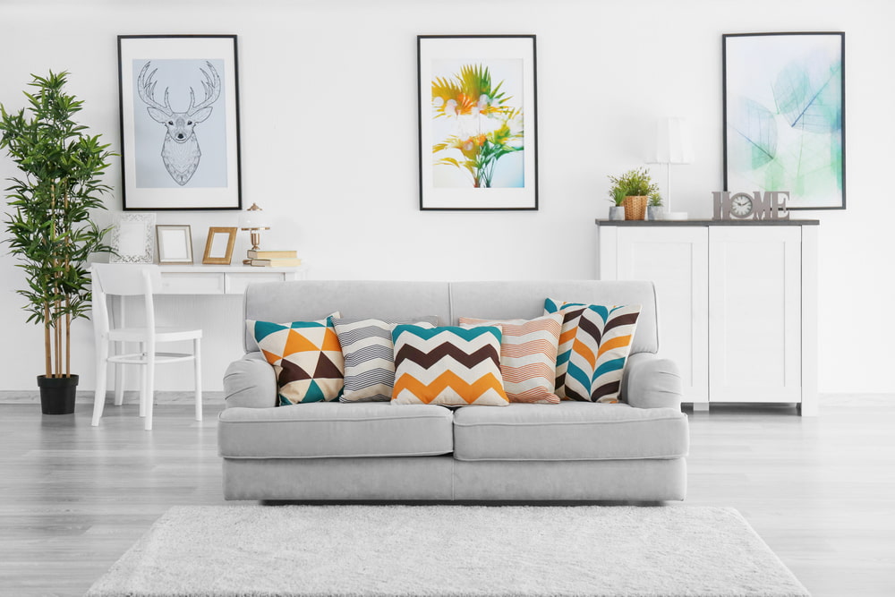 How do you keep your living room neat and clean? 