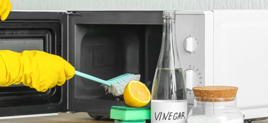 How to Clean a Microwave Like a Pro